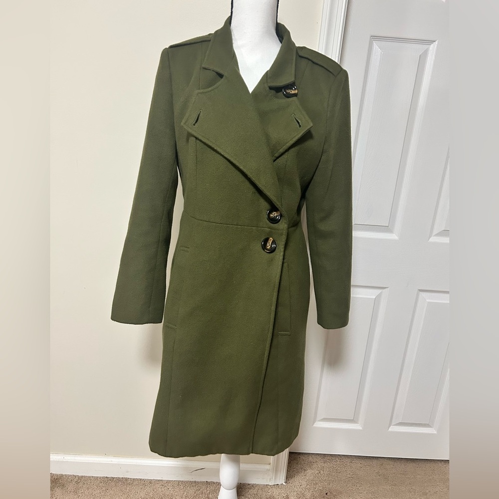 Justfab Olive Green Coat Size Medium
